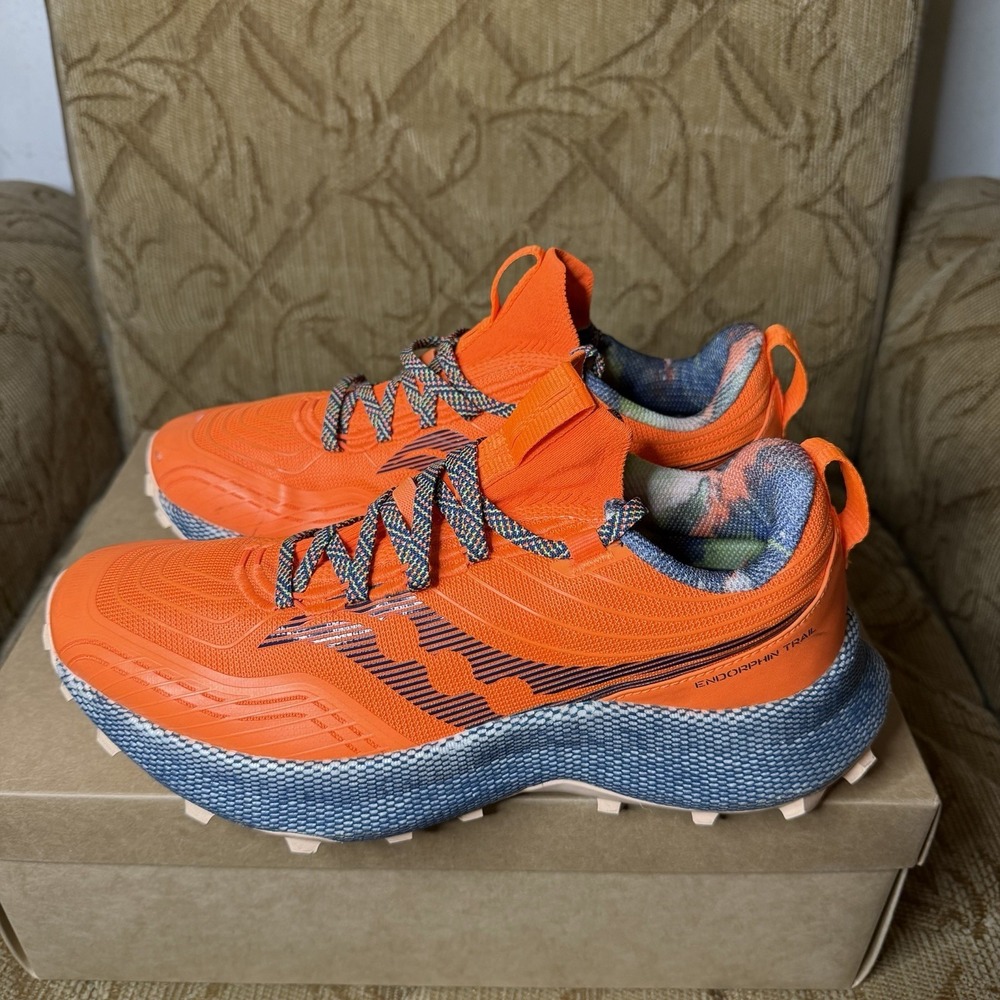 Saucony Endorphin Trail Women's Shoes Size 10 Orange Trail Running Sneakers